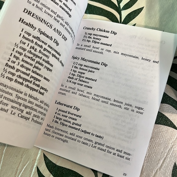 Vintage 7 Shape Canapé Makers Set - Picture 8 of 9